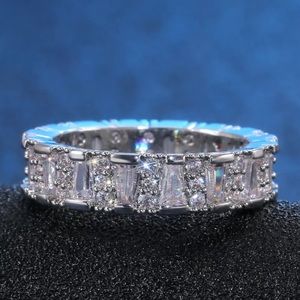 Alia Eternity ring